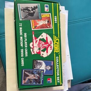 Topps Score Collector Set Green Box with Yellow Accents and Red Graphics